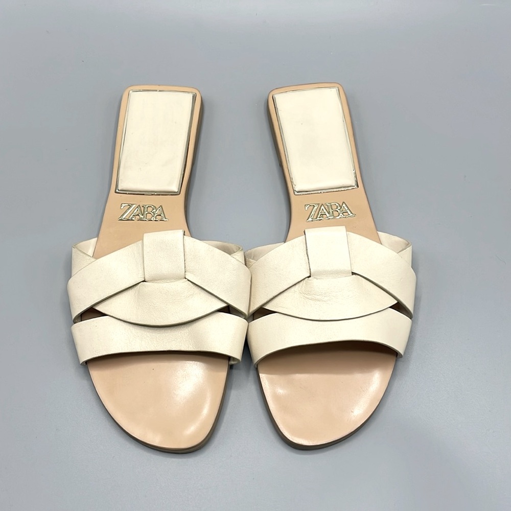 Zara Flat Crossed Leather Sandals Size 6.5 in Off White